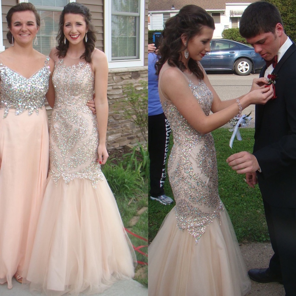 Prom Dress - Nude/Champagne! 👗✨